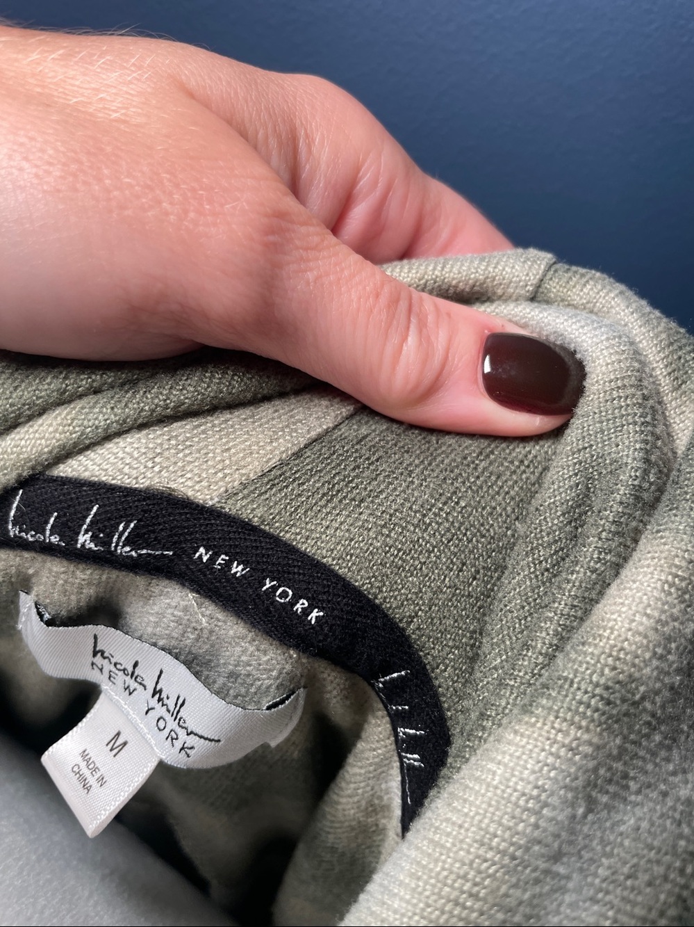 Women’s Green Camo Hoodie & Jogger Set - Picture 3 of 4